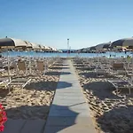 Apartment Fronte Mare